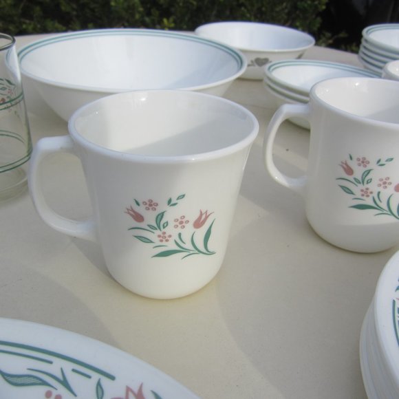 VTG 80'S CORELLE BY CORNING ROSEMARIE PATTERN 39 PIECES, DINNERWARE - Picture 7 of 16